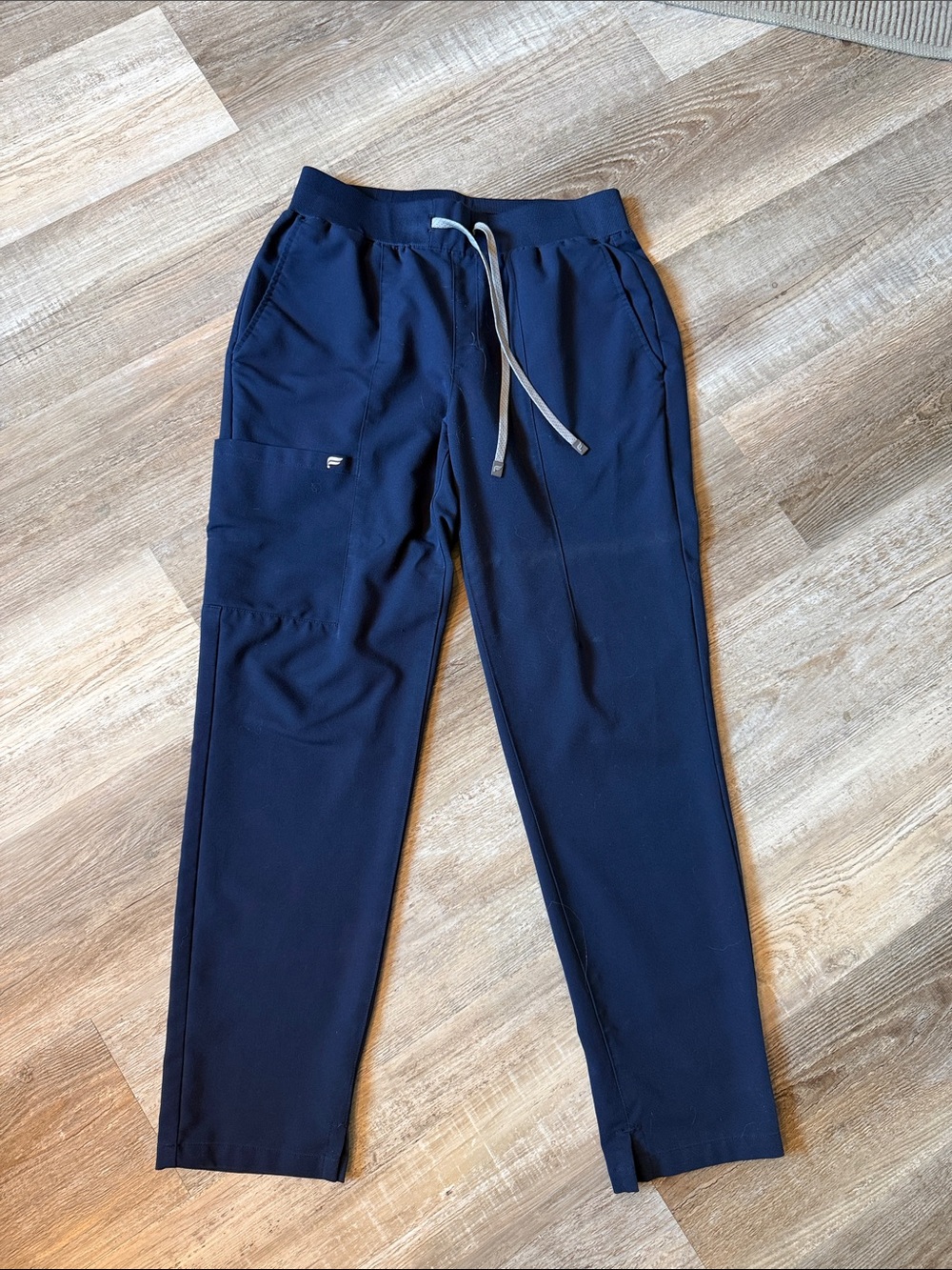 Fabletics scrub pants medium